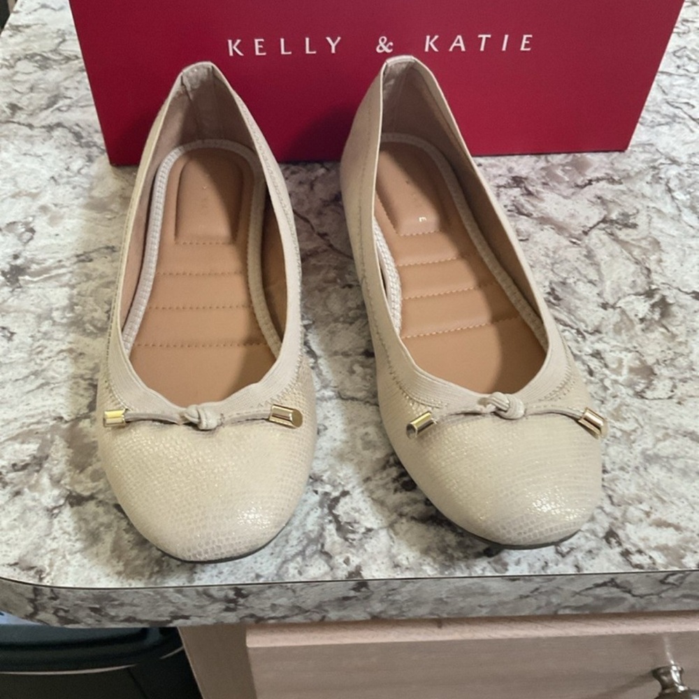 Kelly Katie flats